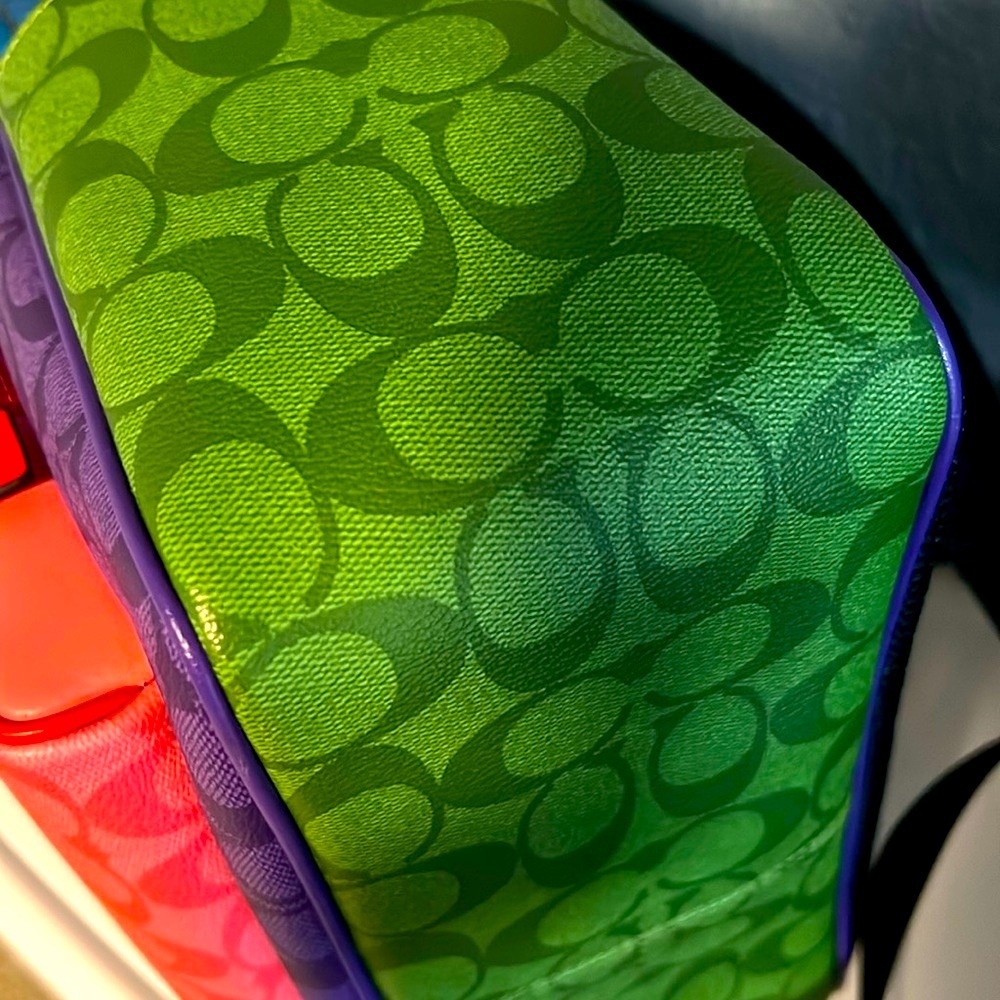 🌈 COACH RARE Court Backpack In Blocked Signature Canvas Colorblock MINT!! 💜💙💚💖 - Picture 15 of 17